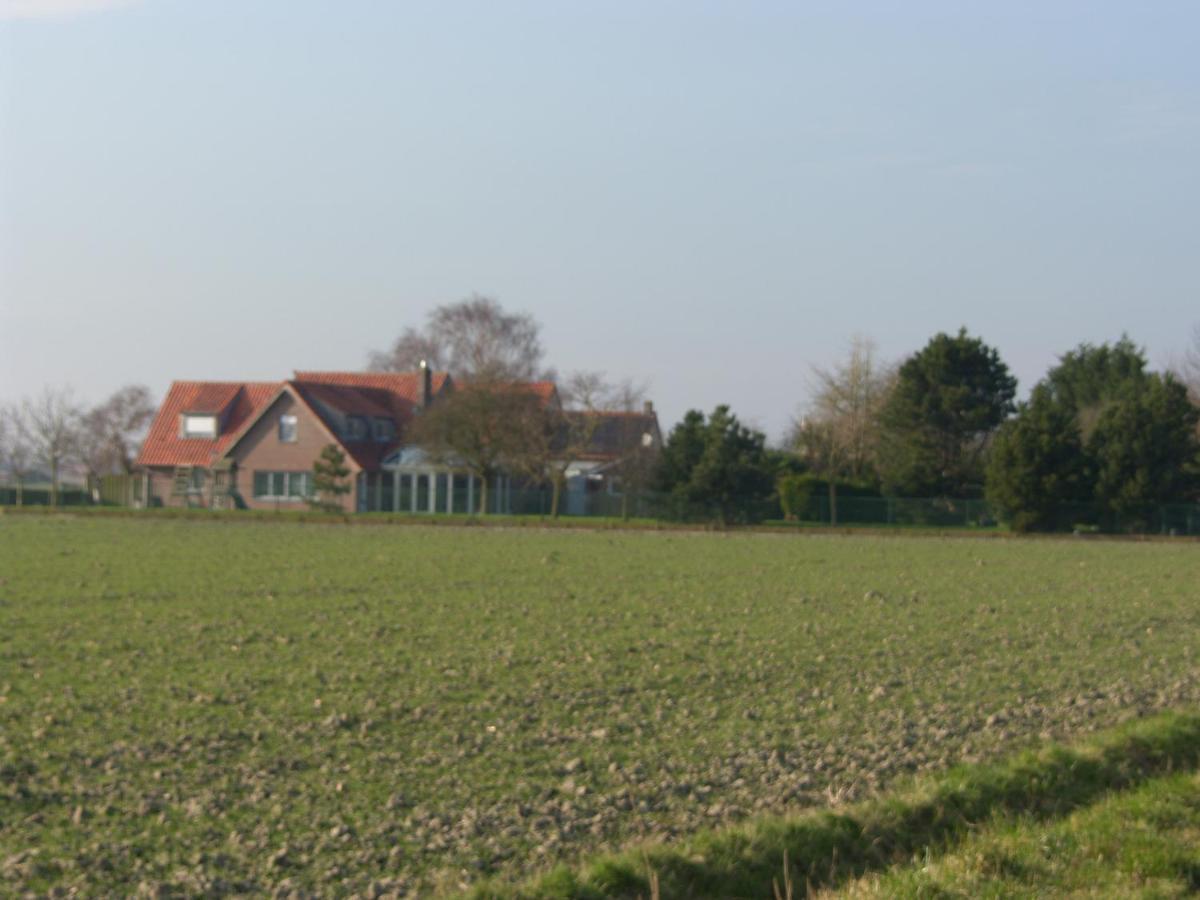 艾曾代克Slapen Bij De Zeeuwse Lala住宿加早餐旅馆 外观 照片